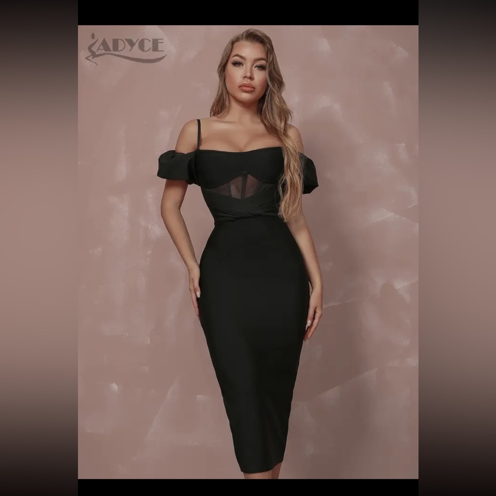 Off shoulder black dress size S